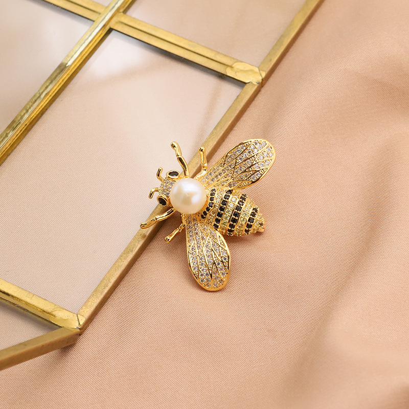 Natural de agua dulce perla broche abeja femenina ropa pin ramillete accesorios 18K oro real galvanoplastia color fabricante retención image 4