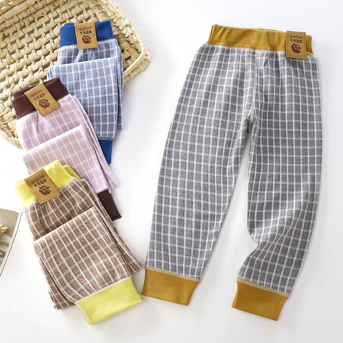 Pantalones infantiles de pantalones para niños, pantalones de invierno para mujeres, pantalones cálidos para niños mayores, pantalones de caño a cuadros gruesos, leggings de tendencia