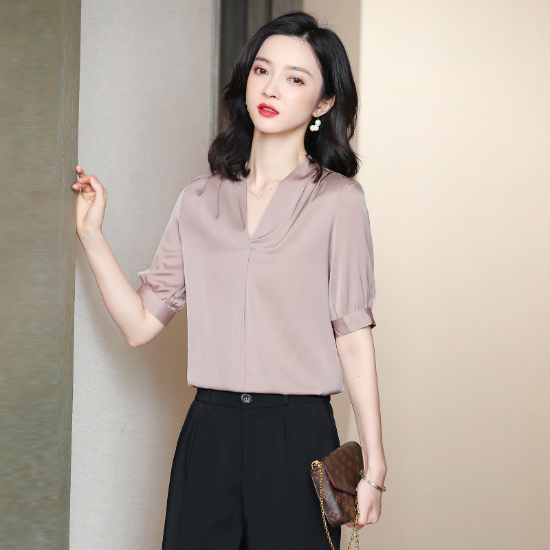 Silk spring summer elegant shirt for leisure