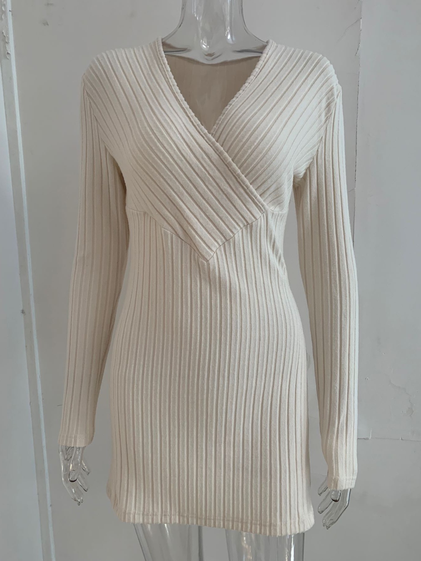 273g Weight Wholesale Women's Casual Elegant Stripe Long Sleeve Sweaters & Cardigans