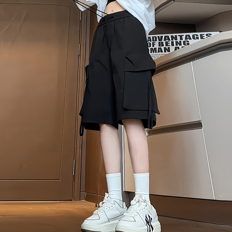 검은색