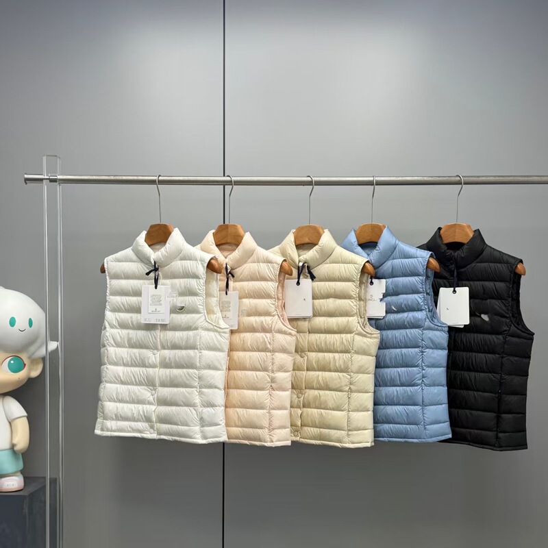 M brand's new autumn and winter down vest 26, warm sleeveless stand-up collar short vest for women, warm stand-up collar down jacket