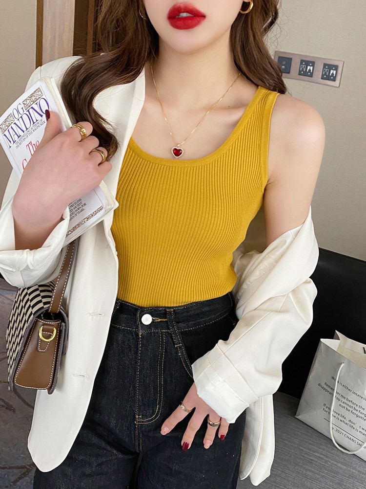 옐로우~라운드넥 스타일