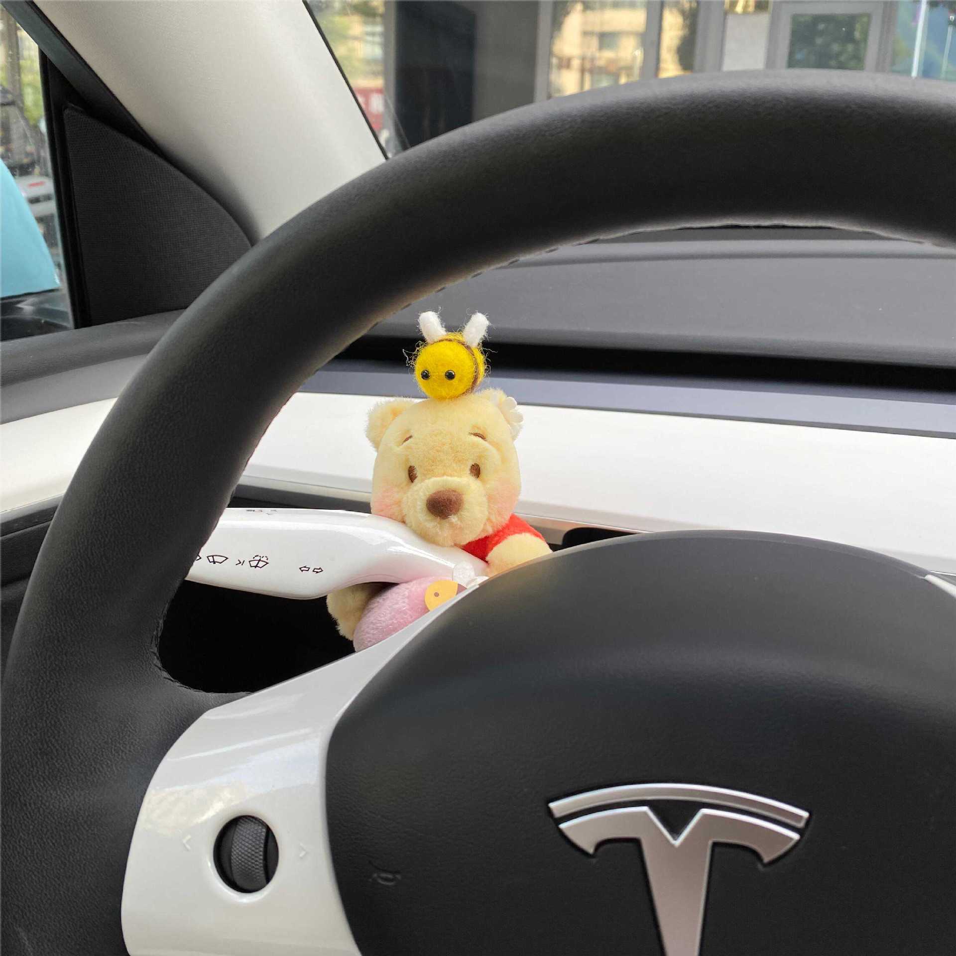 New Creative Balloon Winnie the Pooh Piglet Cartoon High-Value Short Velvet Car Seat Belt Shoulder Pads for Gift Giving