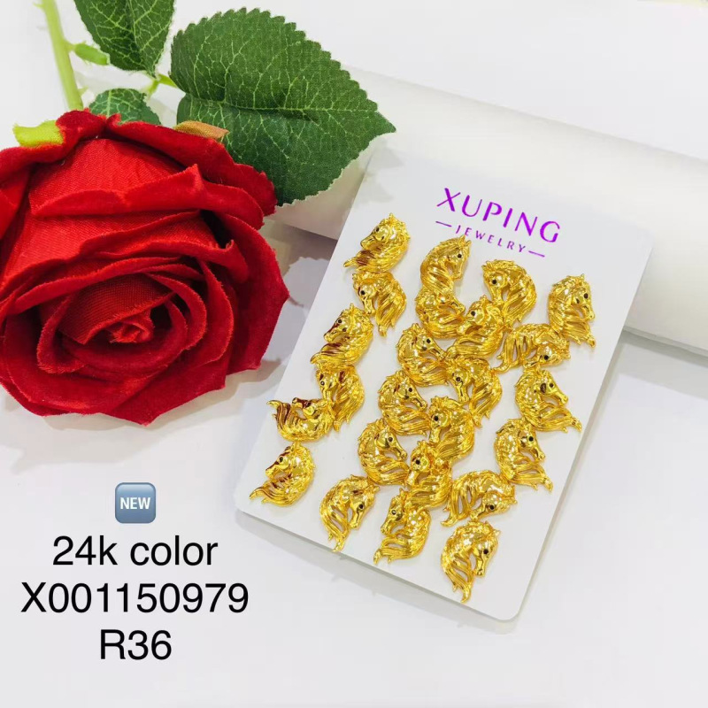 Xuping aleación de cobre chapado 24k color diario pequeño ligero estilo de lujo pernos de orejas elegantes orejas al por mayor mujeres