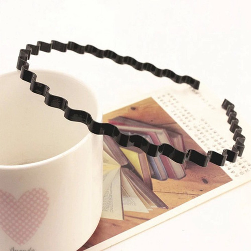 Fashionable metal black wave hair clip for men and women, wholesale hair accessories from 2-yuan shops