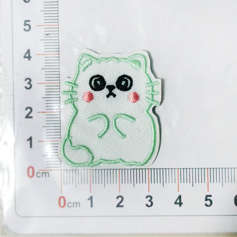 Animal dibujos animados bordado bordado pegatinas de tela pegatinas de espalda pegatinas de bordado de computadora pegatinas de ropa bolsas pegatinas de agujeros pegatinas de parche sello de tela decoración