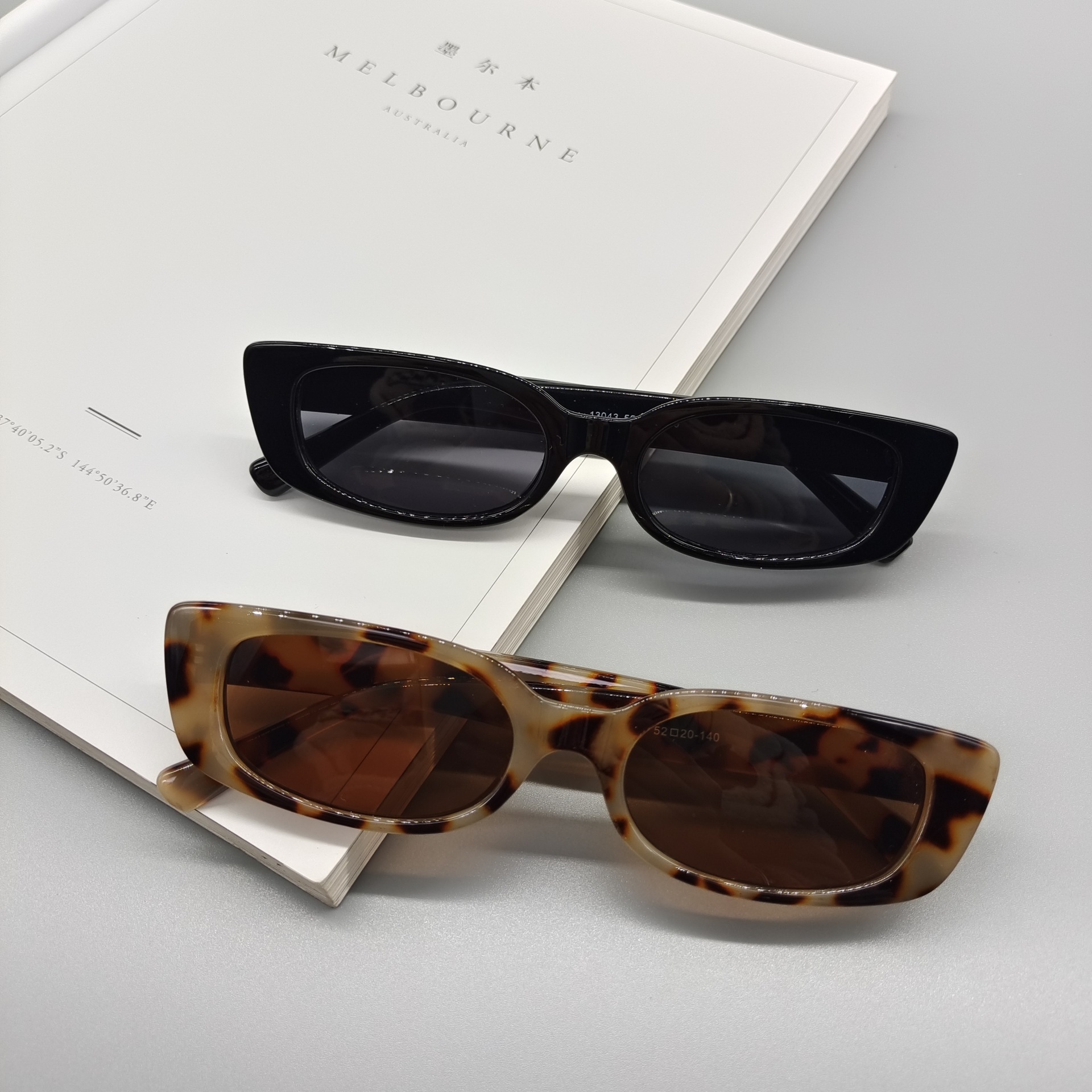 Sunglasses Classification UV400 Protection, Resin Lens Material Elegant Glam Hip-Hop UV400 Protection Resin Full Frame Women's Sunglasses
