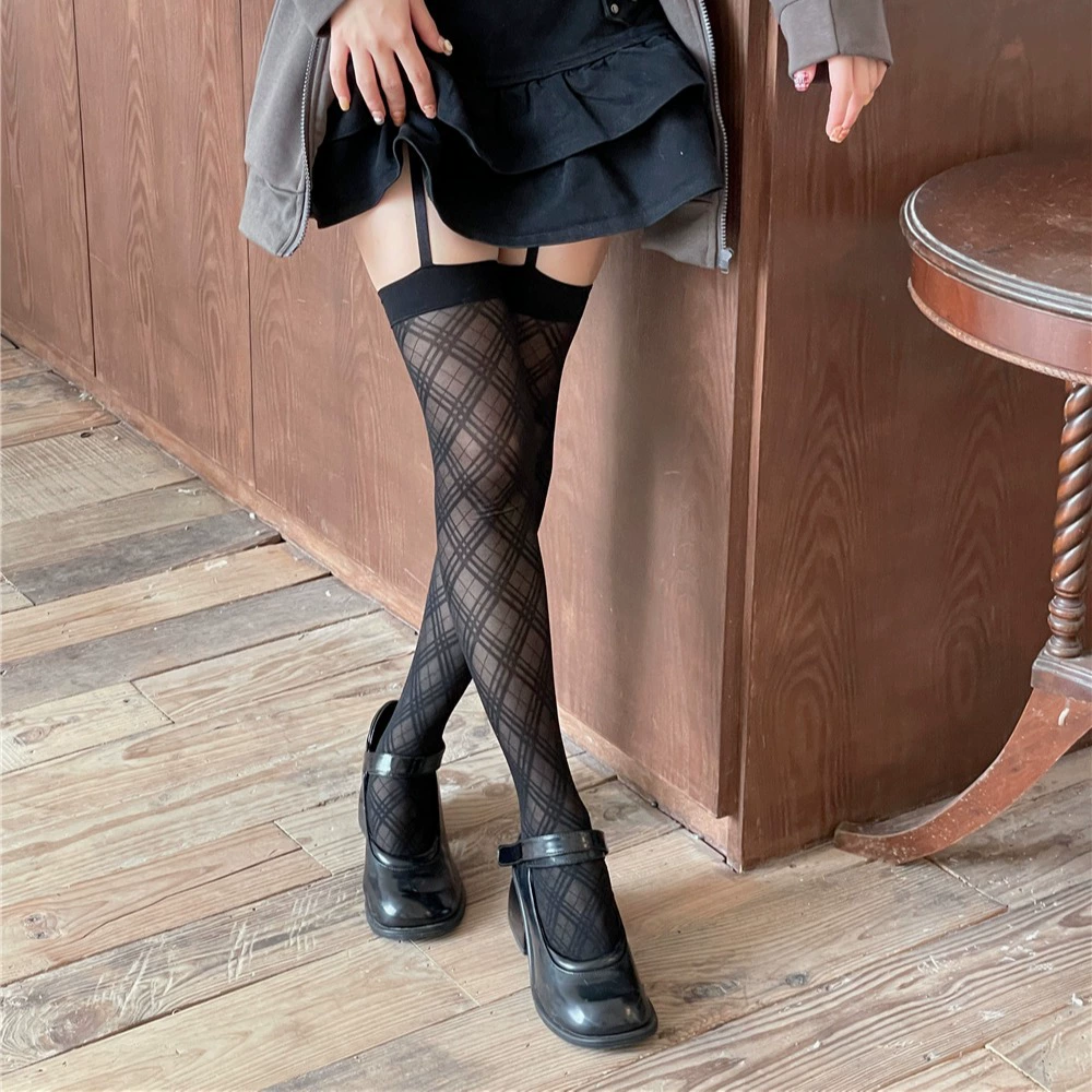 Sexy tights, black high boots, lifting effect
