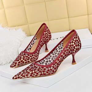 1961-5 European and American fashion sexy banquet women's shoes thin heels high heels shallow mouth pointed mesh ho