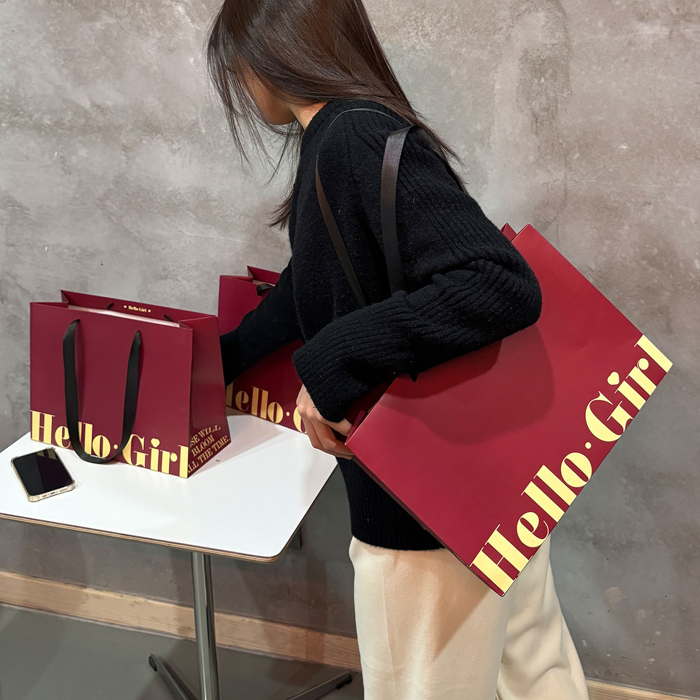 Tienda de ropa insfeng bolsos de mano de alta gama regalos de moda de alta gama regalos de Compras bolsas de papel impresas logotipo al contado image 4