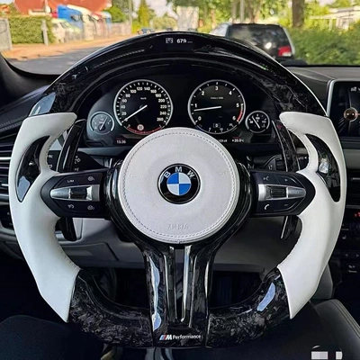 Steering wheel — T-shaped steering wheel assembly