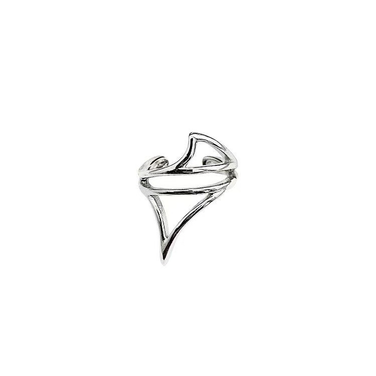 Ins Wind Ear Clamp sin agujeros de orejas alas de diablo integradas Wind Hong Kong mujer oscura geometría fría Wind Earpiece