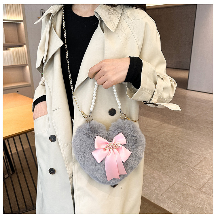 Women's Small Plush Letter Bow Knot Cute Zipper Shoulder Bag display picture 18