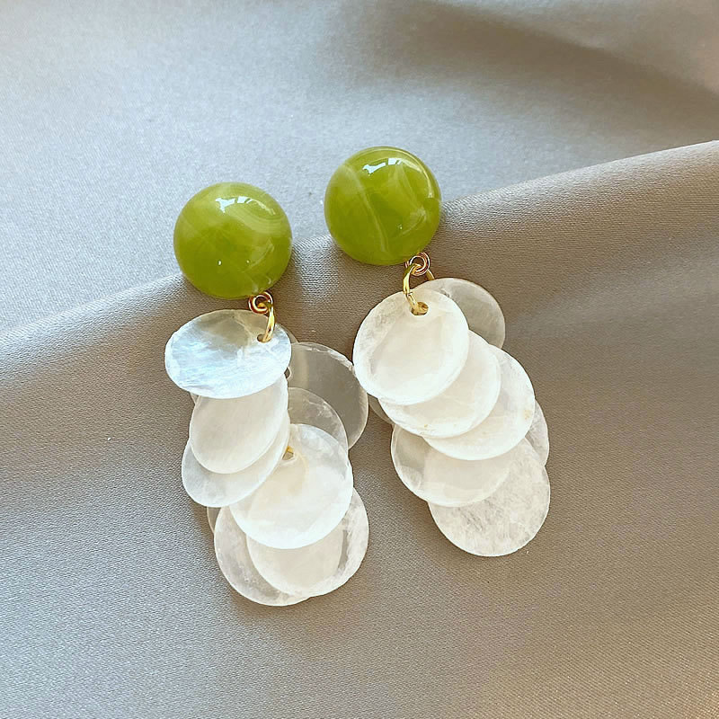 Fresh Avocado Green Shell Ear Clip Slimming Look High-End 2025 New Non-Pierced Earrings Tassel Round Forest Style