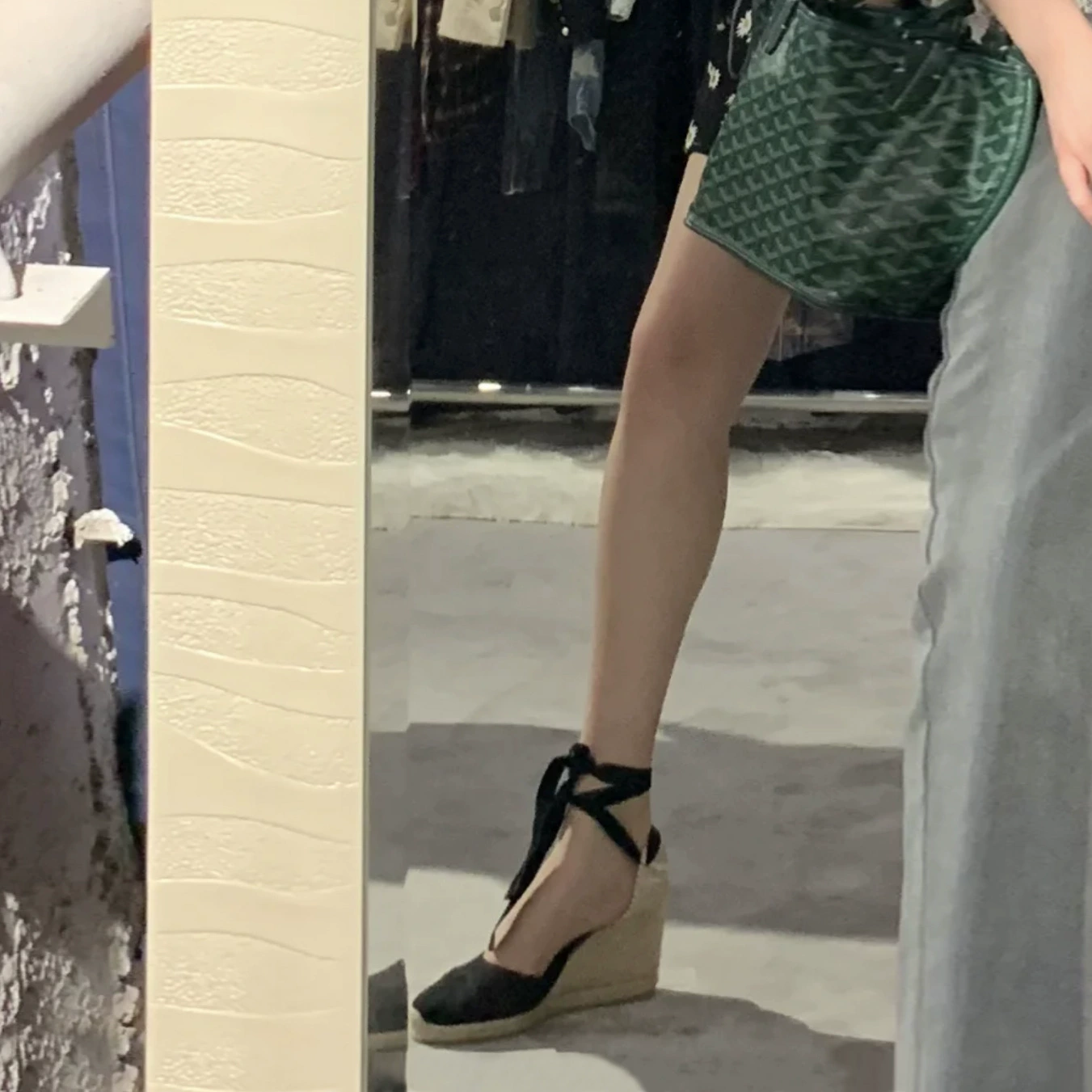 Женские летние босоножки из овчины ~ натуральная кожа, на танкетке, на высоком каблуке, с ремешком, французский стиль, толстый каблук.