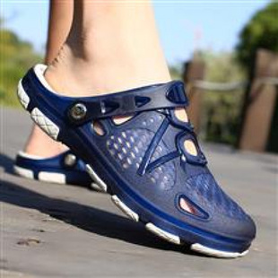 2025 Summer Fashion New Couple Sandals Closed-Toe Hollow Jelly Shoes Breathable Large Size Men's Beach Clogs