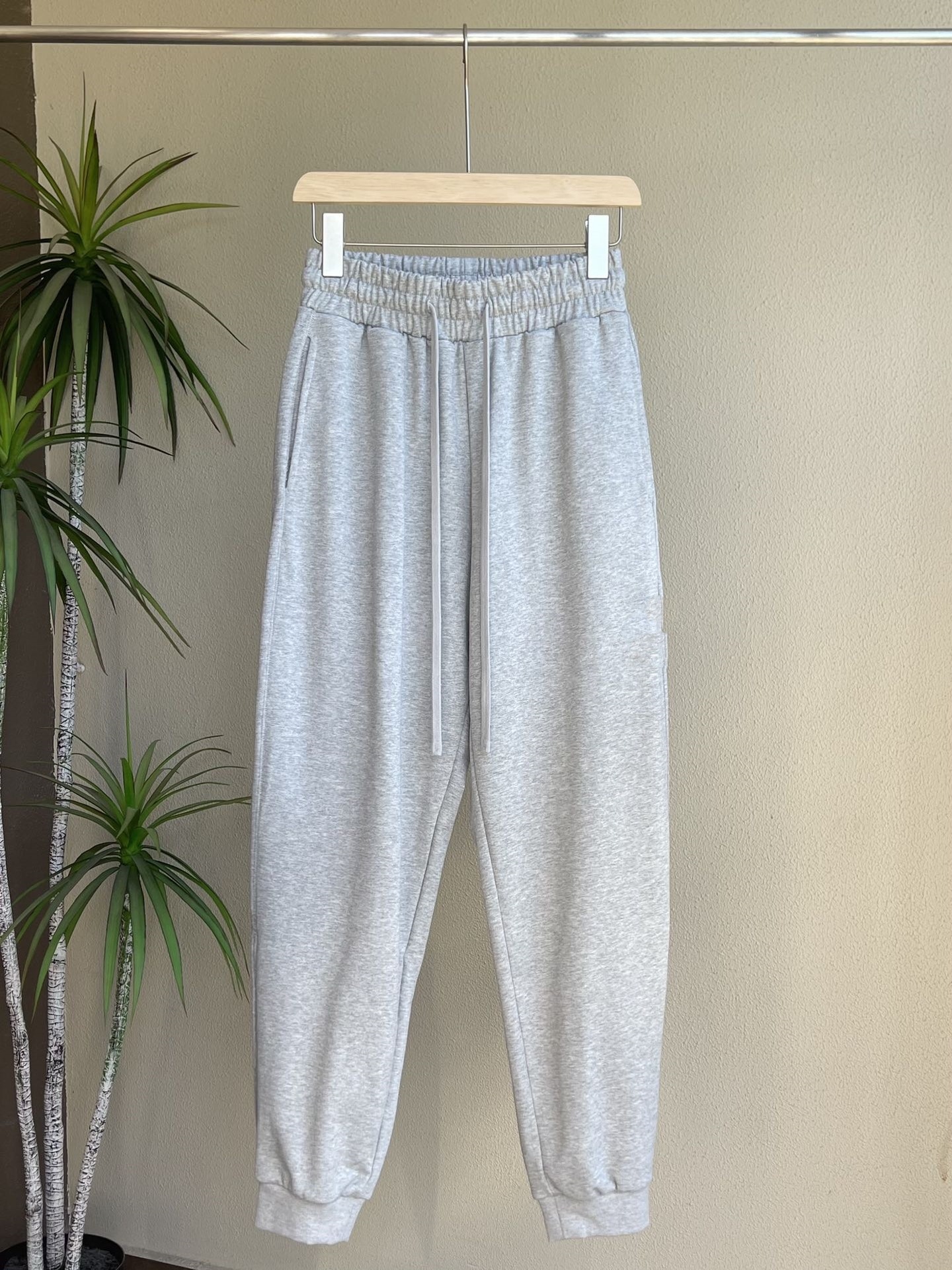 24SS brazalete terry piernas atadas pantalones nuevos primavera y otoño brazalete anillo de pie arnés pantalones