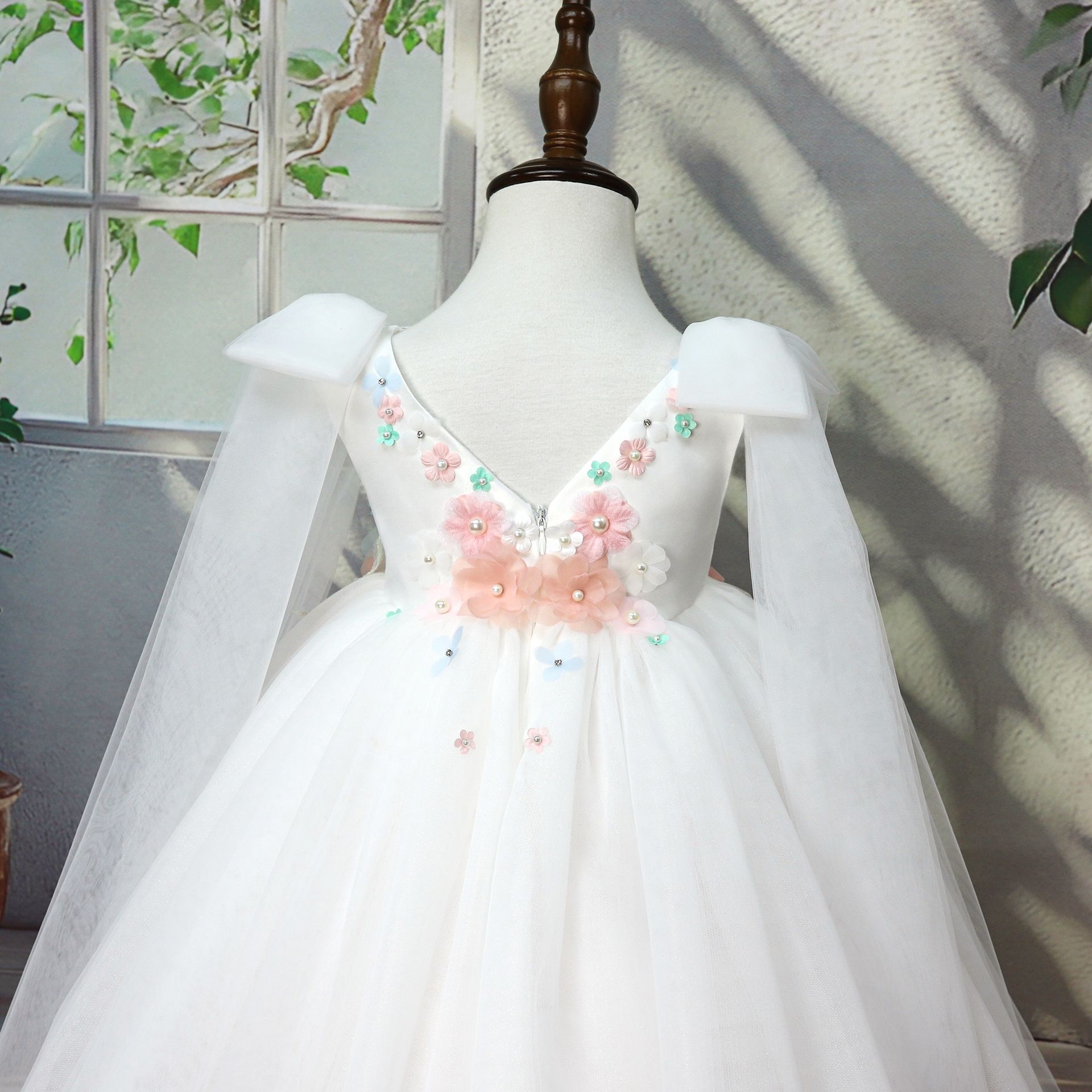 Robe de princesse fée enchantée en tulle pour fille élégante_voghion.com