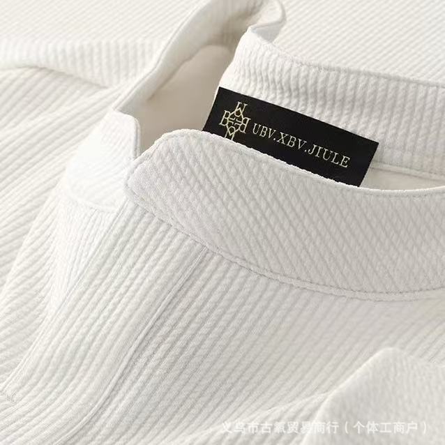 Light luxury-style Henley collar long-sleeve T-shirt, men's top, autumn 2024 new collection, loose-fitting, versatile, casual white sweatshirt Light luxury-style Henley collar long-sleeve T-shirt, men's top, autumn 2024 new collection, loose-fitting, versatile, casual white sweatshirt