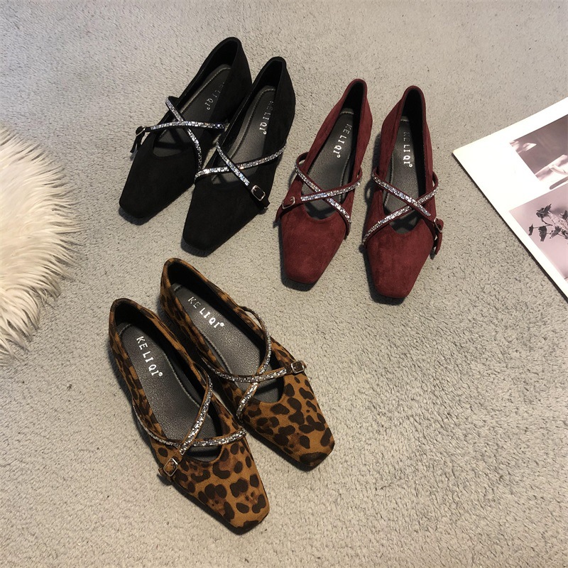 High-end temperament women's shoes thick heel Mary Jane shoes 2025 spring new French retro all-match ladle shoes