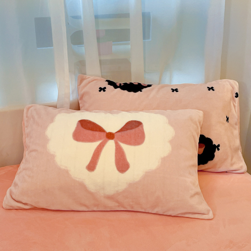 Otoño y invierno leche de seda de dopamina cama de cuatro piezas de seda de coral dormitorio flange sábanas de seda de tres piezas