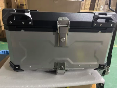 Alloy Tail Box 36L | Motorcycle trunk - 65l-embossed-trunkblack-silver-roadster