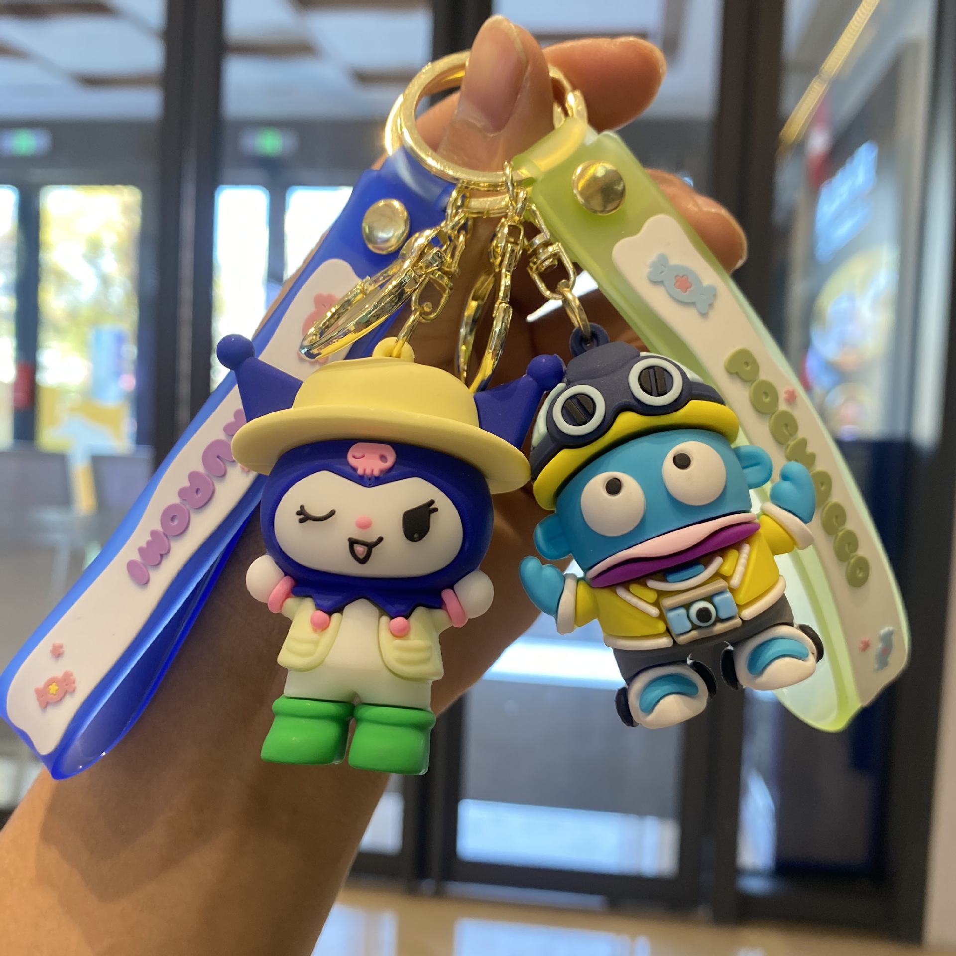 Nueva Sanrio llavero muñeca de dibujos animados colgante estudiante mochila accesorios bebé captura máquina pequeño regalo al por mayor