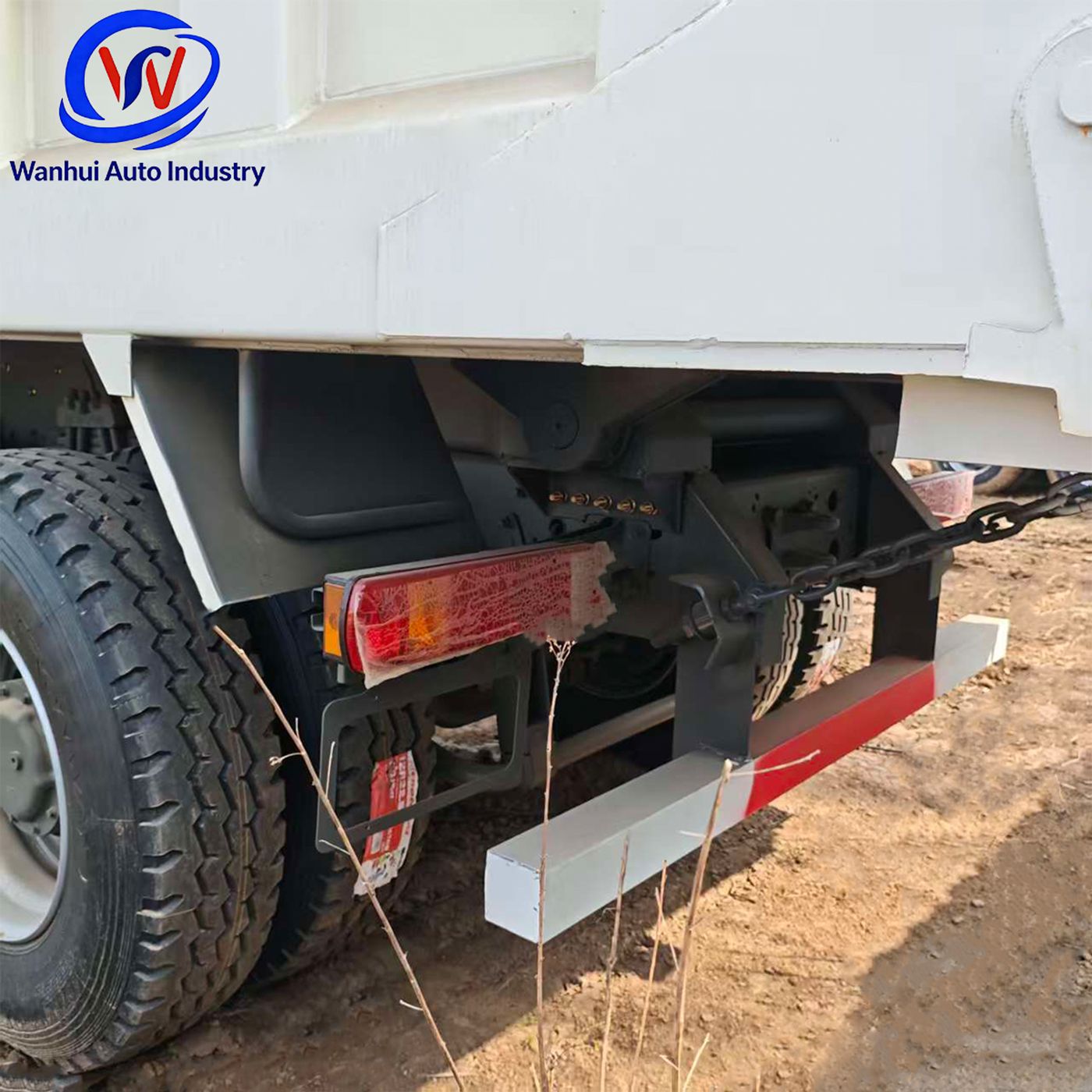 Rear-Turning Dump Truck Howo6*4 for Coal and Sand Transport 8.5m Rear-Turning Dump Truck with Hydraulic Rear Dumping