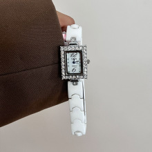 歌迪折扣款白色陶瓷表小巧精致轻盈超硬亲肤通勤高颜值石英手表