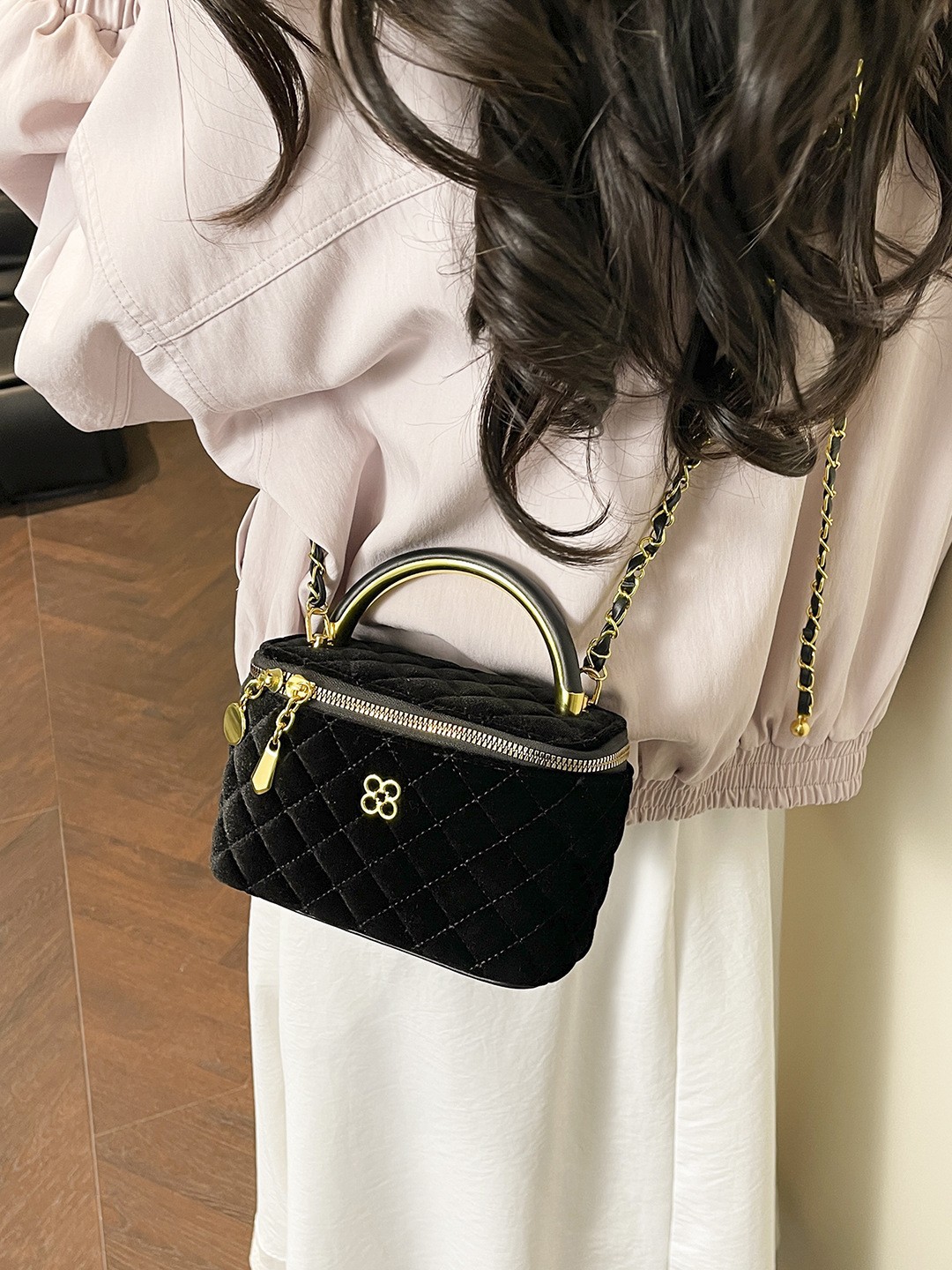Bolso para mujeres 2026 ventas transfronterizas calientes nuevas bolsas de mano de lujo ligeras de alto nivel de sensación de cadena de diamante bolso de hombro