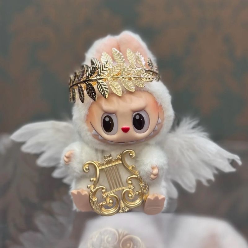 第一世代と第二世代のラブブベビー服セット、白い天使の羽の羽、金の葉の王冠、宮殿のレトロなハープアクセサリー|undefined