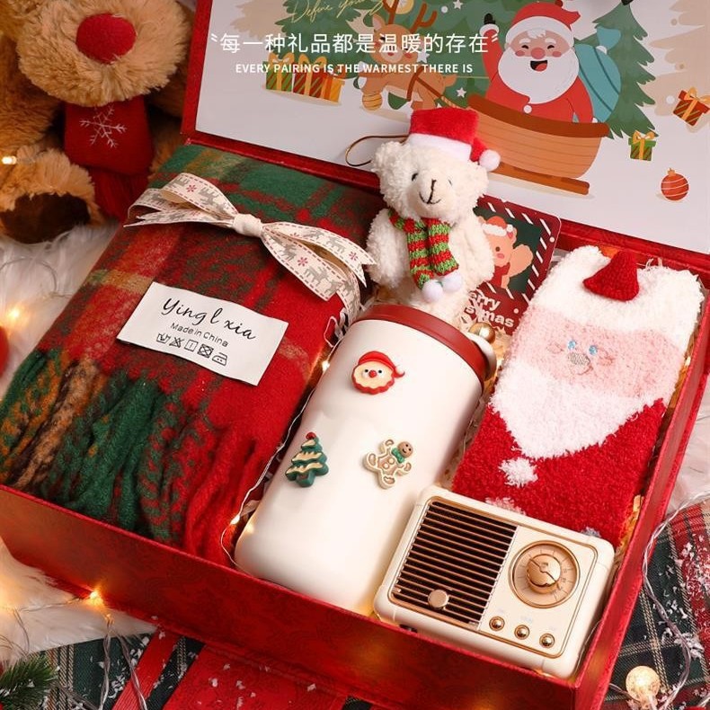 圣诞节礼物女生送女友闺蜜实用的高级围巾礼盒平安夜创意冬季礼品