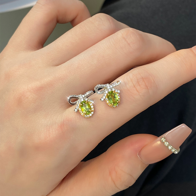 Pendientes de plata de ley S925 con lazo de lujo ligero de nicho, anillo de tesoro de color natural femenino, joyería de alta calidad, joyería que no se desvanece