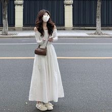 法式赫本风一字肩长袖连衣裙女装秋季收腰显瘦小黑裙气质A字长裙