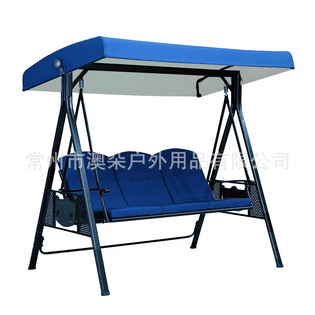 Открытый двор с боковым отверстием для качелей с прямым краем