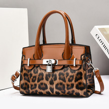 �����r����������ͨ�چμ�б����͹ű��y���������¿�б���