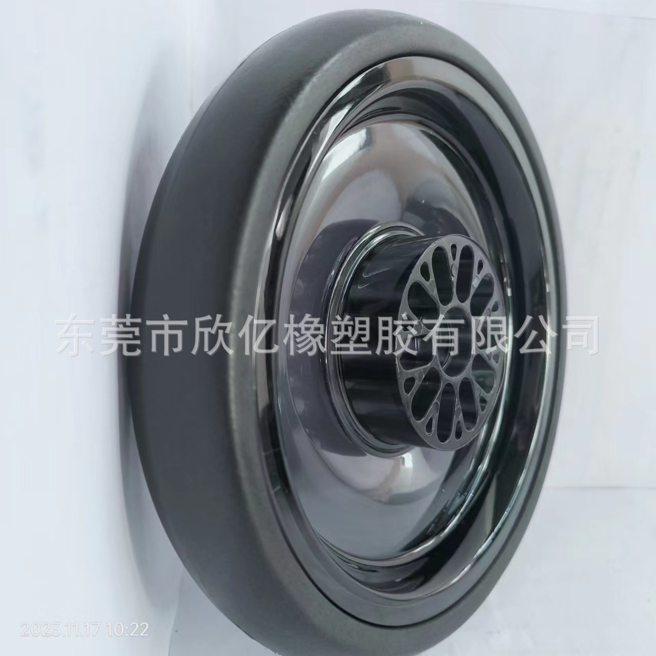 883c511e7251a825a90d72947c2542