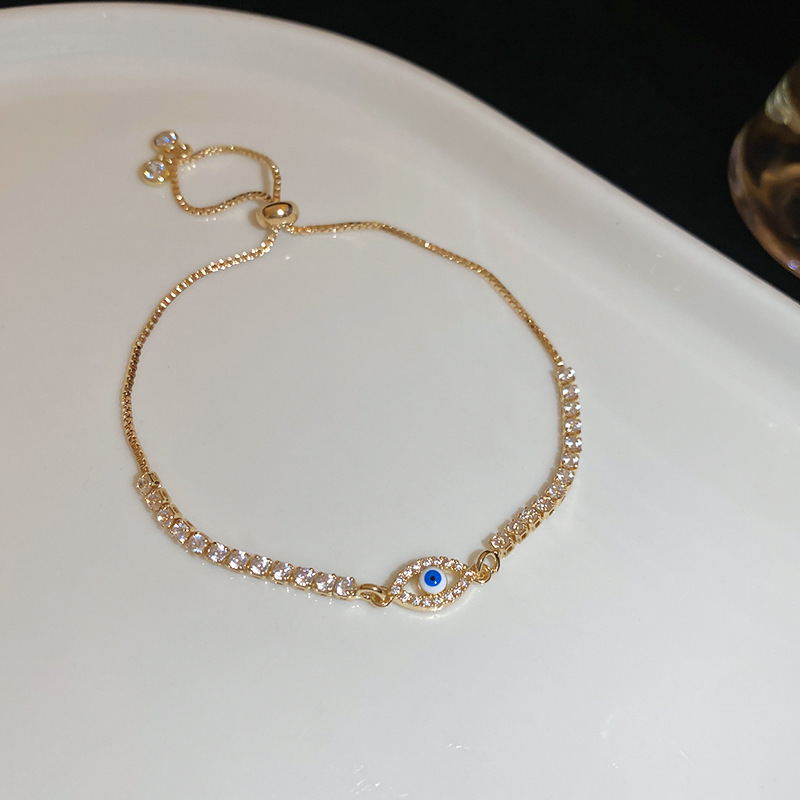 Pulsera de mariposa ovalada de diamantes de galvanoplastia de oro real Pulsera ajustable de estilo de palacio de lujo ligero Pulsera de moda de alta calidad para mujer