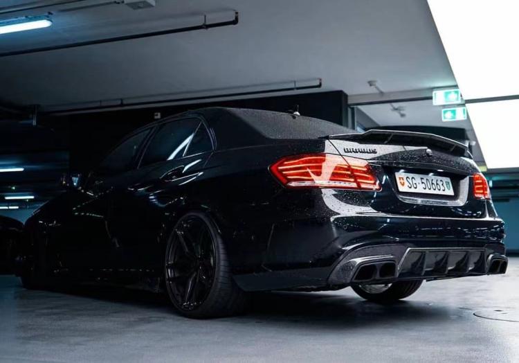 Suitable for Mercedes-Benz E-Class W212 Modification to E63 Front and Rear Bumpers, Carbon Fiber Front Lip, Side Skirts, Rear Lip, Rear Wing, and Hood