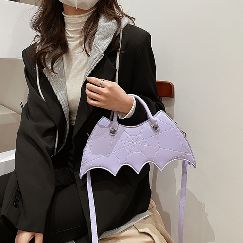 Foreign trade new European and American fashion retro punk style dark embroidered bat pu portable crossbody bag shoulder bag for women