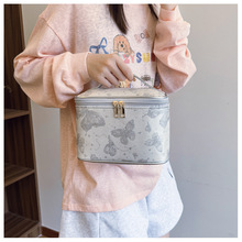 �¿���L���y����y���л��yƷ�ռ{��ϴ����Ů�����������ռ{��