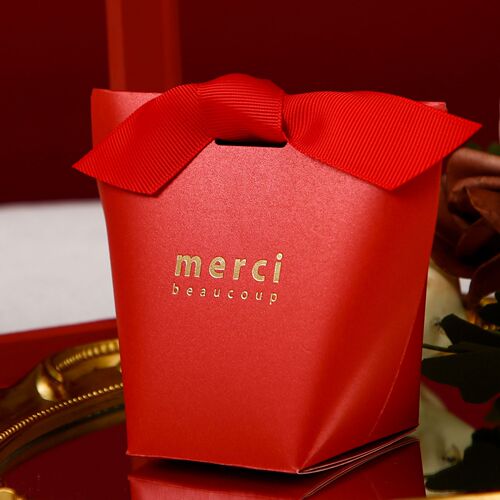 Ins style simple Korean solid color cute romantic wedding candy box return gift box can be printed with pattern wedding candy box