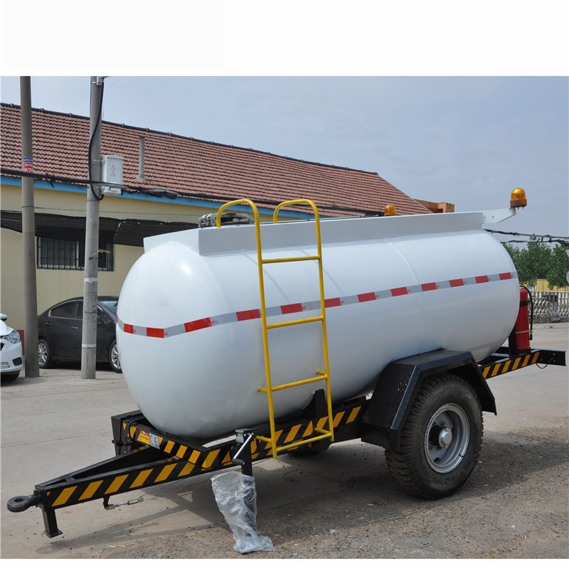 3吨柴油油罐拖车 运输油罐拖车 水罐拖车 园林洒水车 工具车