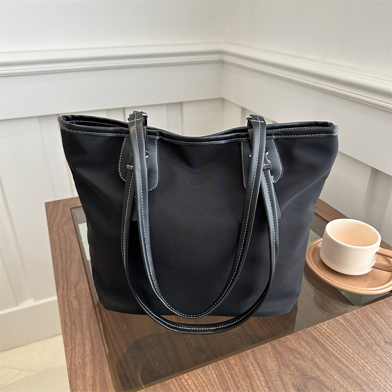 capacious solid color nylon shopping bag