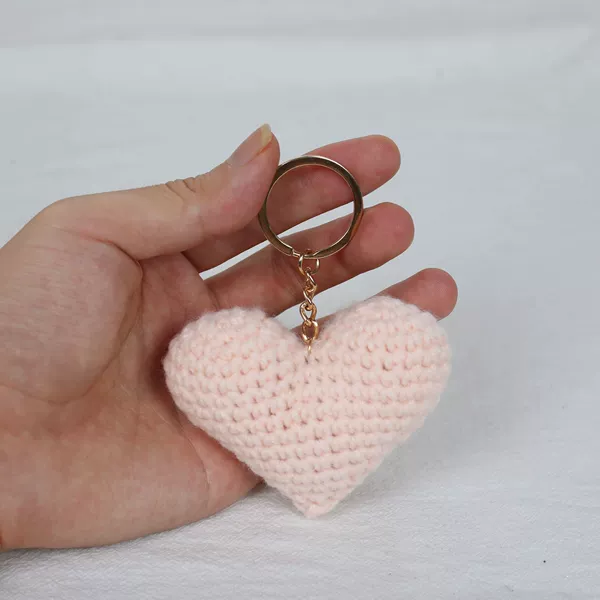 Skin color heart (gold ring)