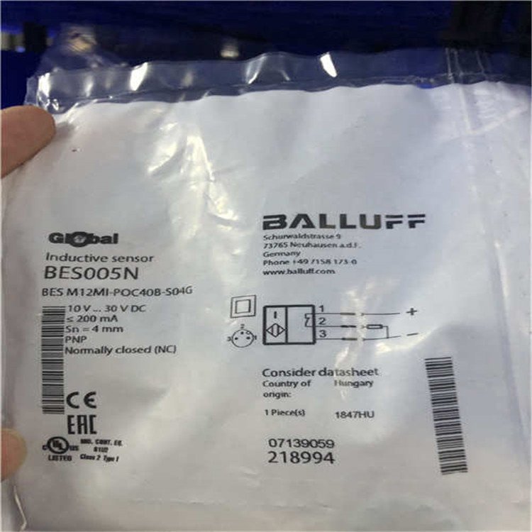 BCC0727 BCC M425-0000-1A-004-PX0334-030巴鲁夫Balluff通讯电缆