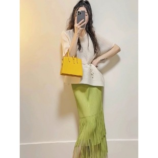 �F؛�r���ް����¼�ɫС���Ӵ���а���ȹŮ�����@�����K����ȹ