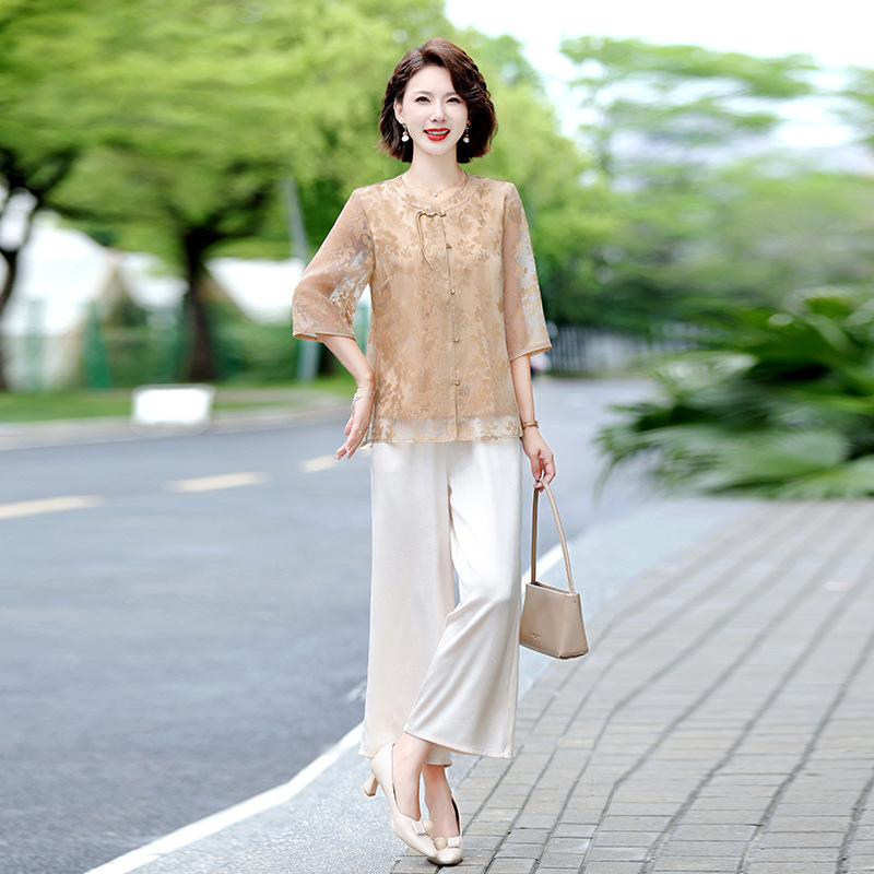 New Chinese-Style Mom Summer Outfit with Mid-Sleeve Blouse Set 2025 New Model for Middle-Aged and Elderly Women, Loose Summer Top Two-Piece Set New Chinese-Style Mom Summer Outfit with Mid-Sleeve Blouse Set 2025 New Model for Middle-Aged and Elderly Women, Loose Summer Top Two-Piece Set