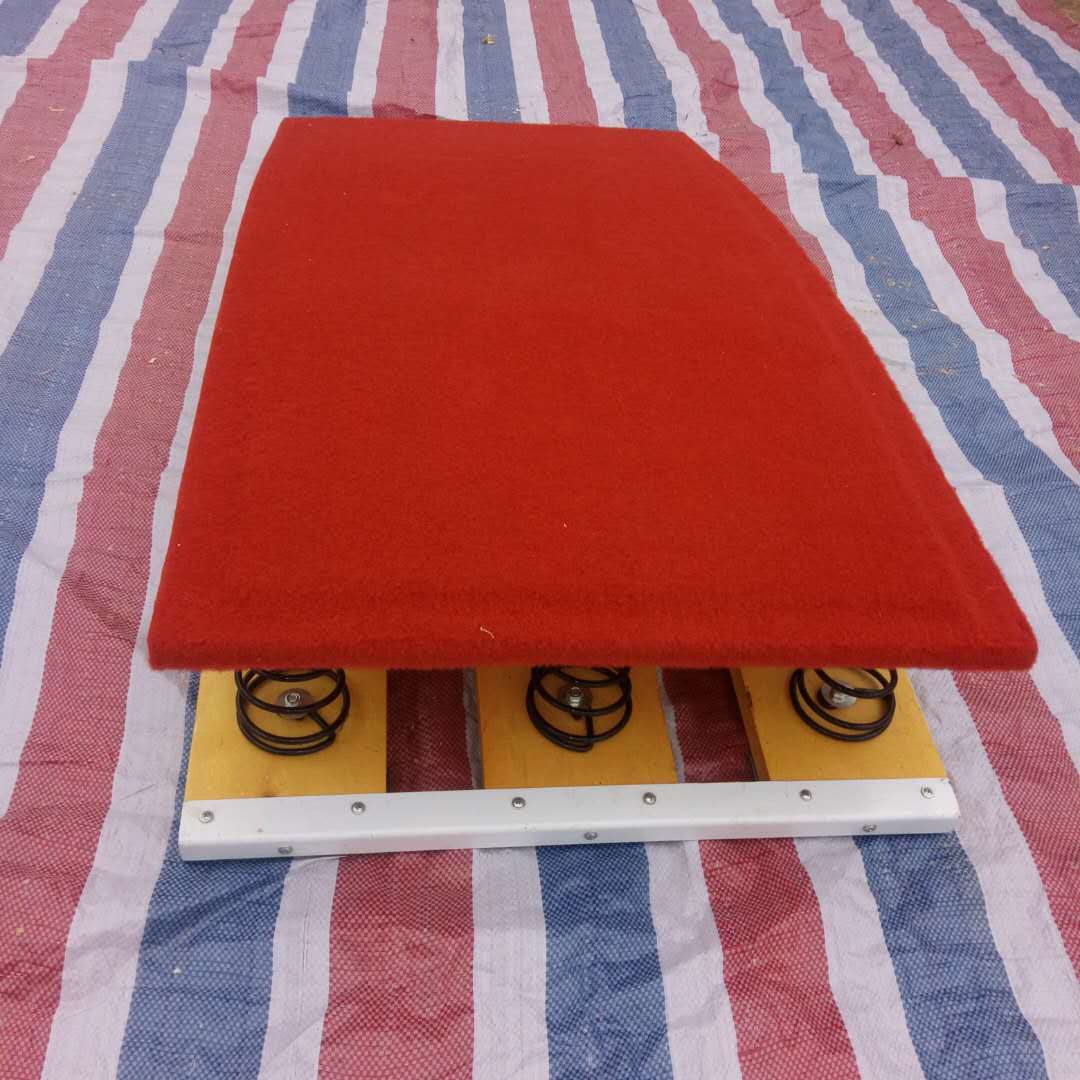 运动场地跑道S型助跳板学校体操用品 体育场田径场地面起跳板